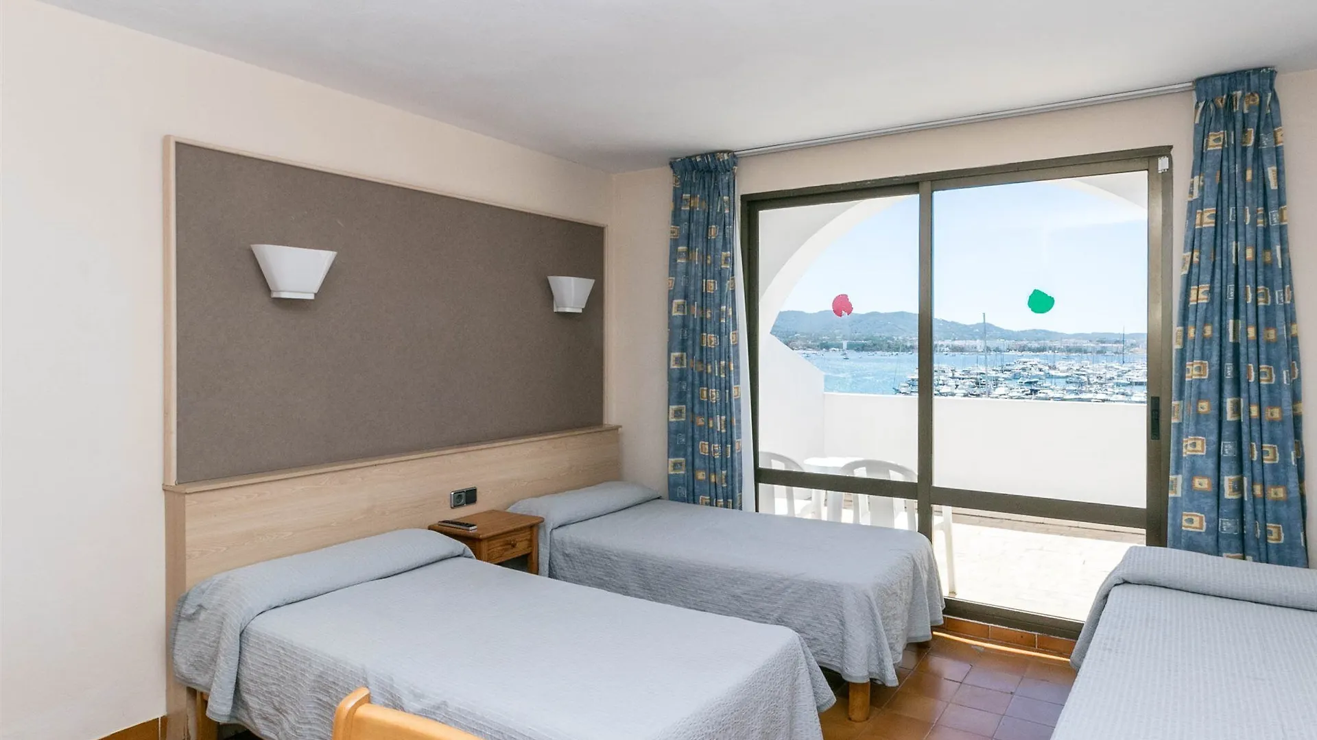 The White Apartments (Adults Only) Sant Antoni de Portmany 0*,  Spanien