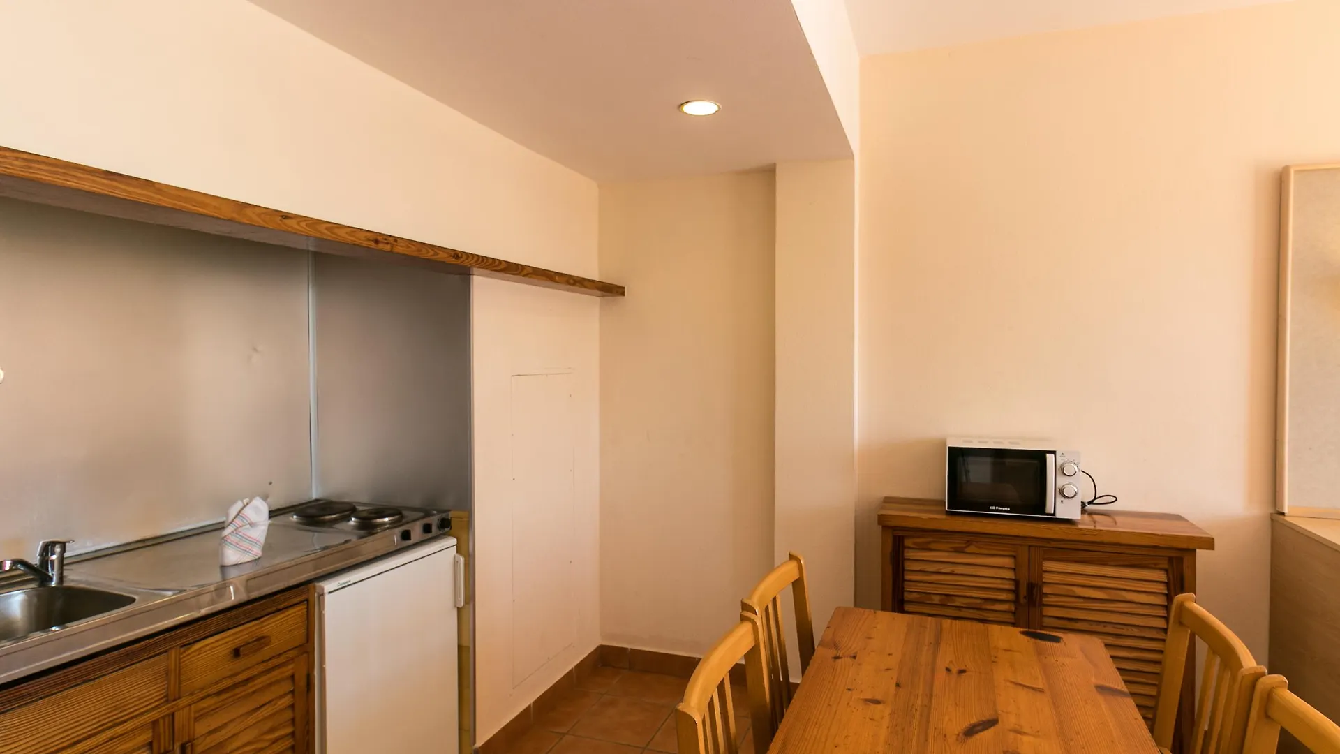 The White Apartments (Adults Only) Sant Antoni de Portmany Espanha
