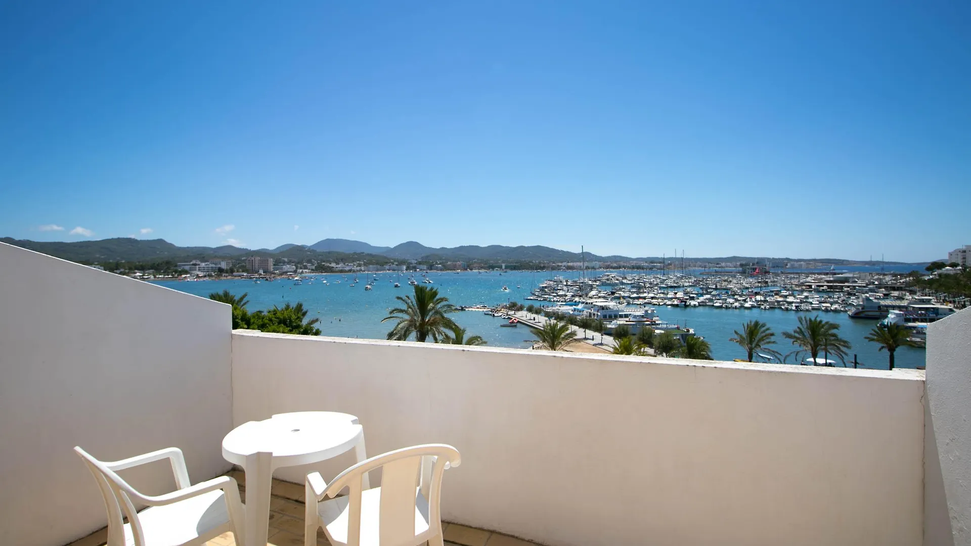 The White Apartments (Adults Only) Sant Antoni de Portmany
